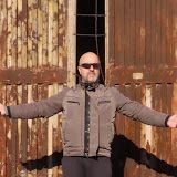 Pietro Asara Knives & Urbex